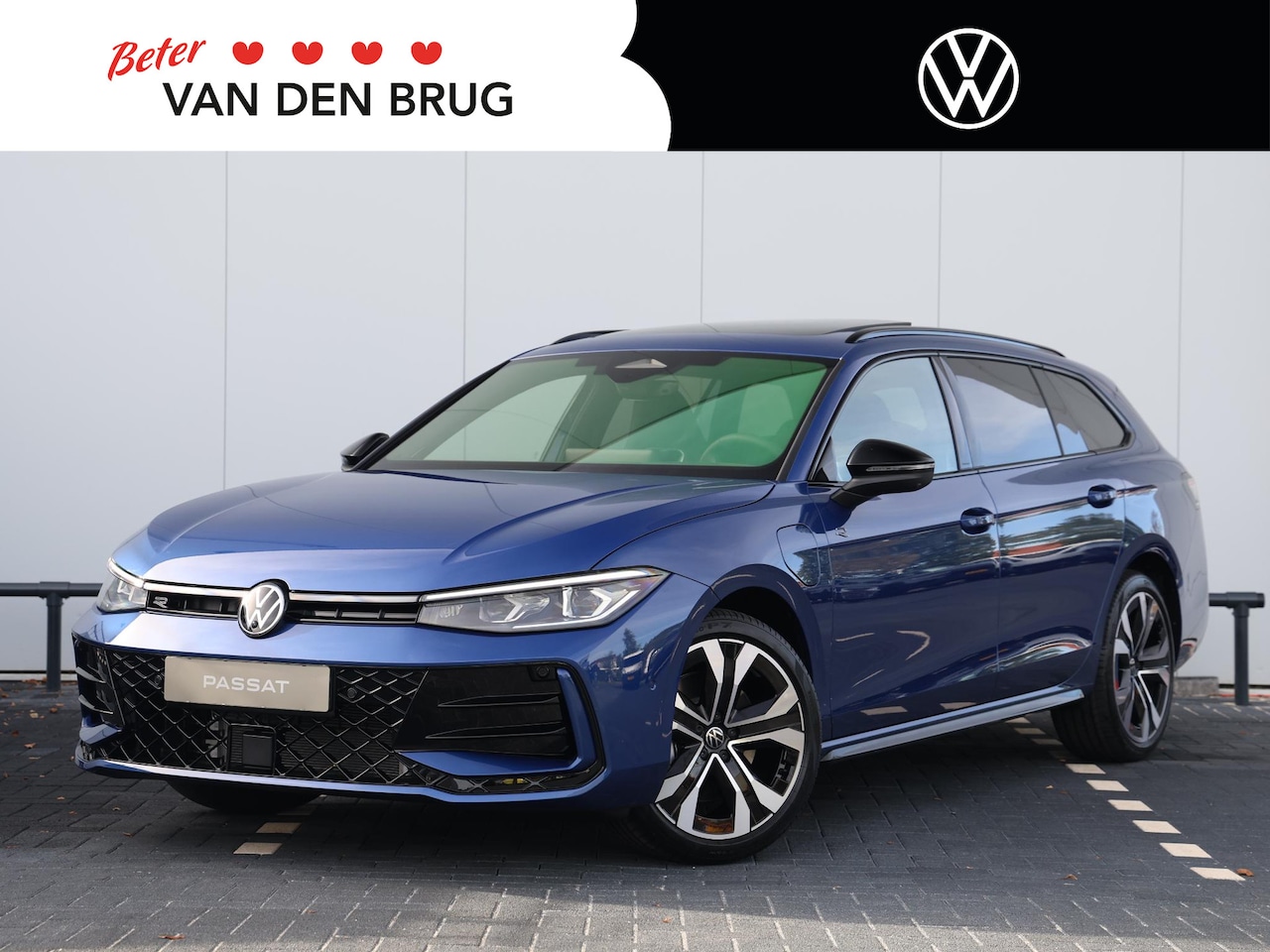 Volkswagen Passat Variant - R-Line Edition 1.5 eHybrid 204 PK | Black Style | Harman Kardon | Headup display | Trekhaa - AutoWereld.nl