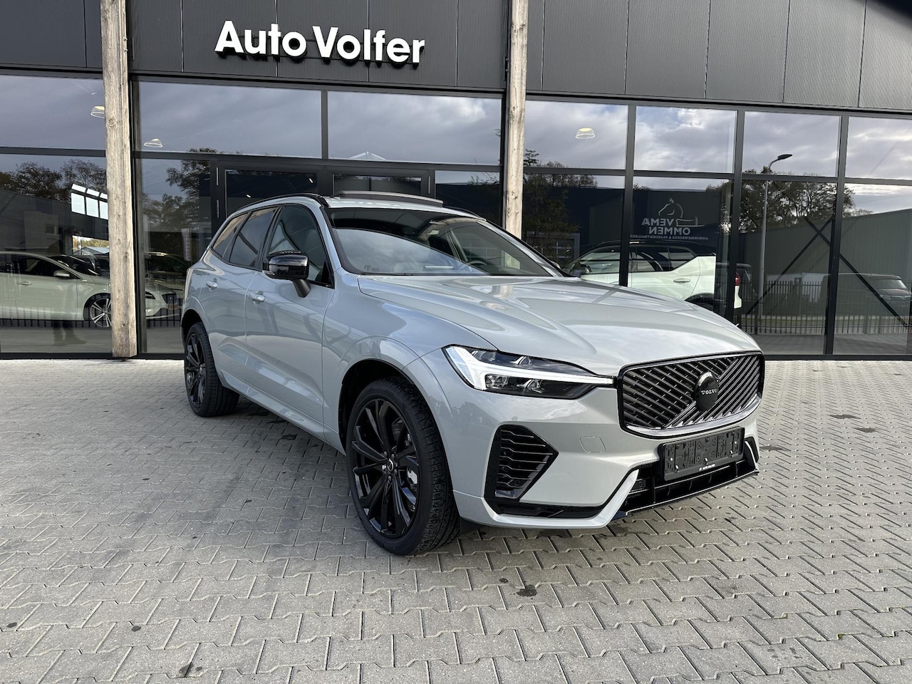 Volvo XC60 - 2.0 T6 Plug-in hybrid AWD PLUS Black MY2026 Facelift|pano|21 inch - AutoWereld.nl
