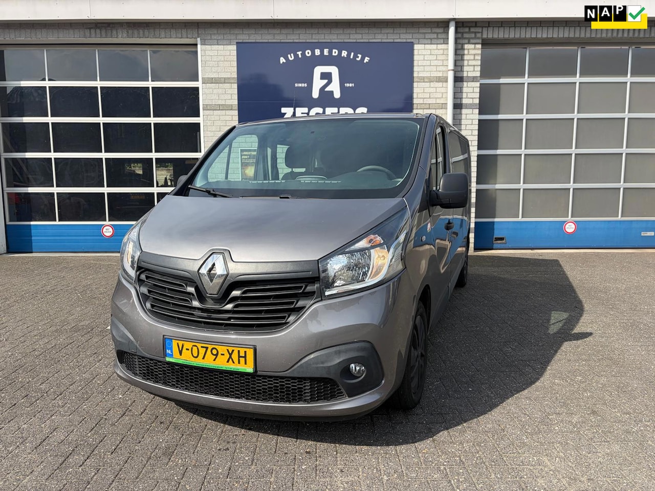 Renault Trafic - 1.6 dCi T29 L2H1 DC Work Edition Energy !MARGE! - AutoWereld.nl