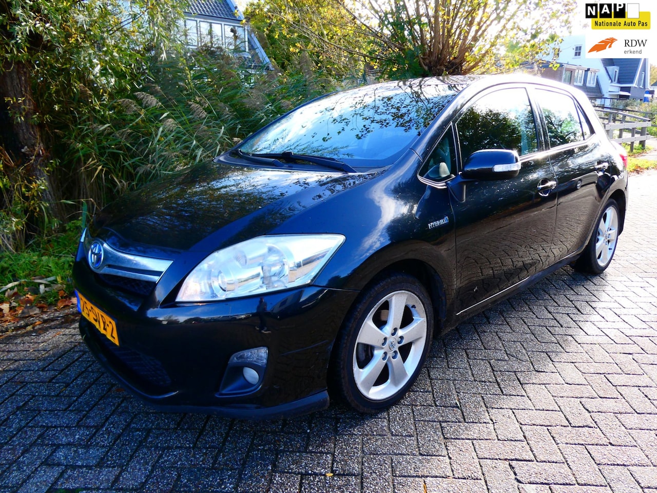 Toyota Auris - 1.8 Full Hybrid Automaat EXPORT ZO MEE Clima Cruise Navi - AutoWereld.nl
