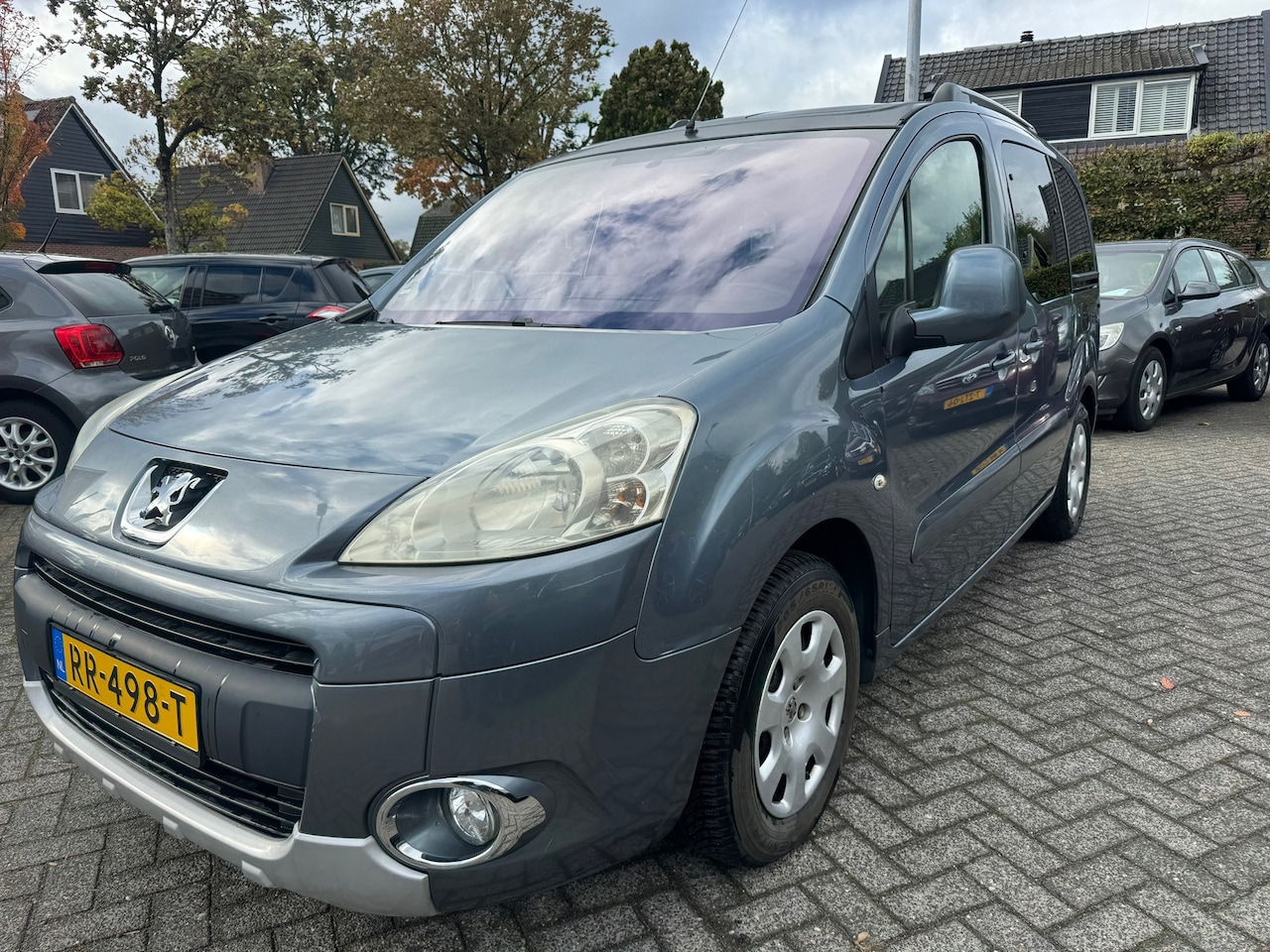 Peugeot Partner Tepee - 1.6 XT 1.6 XT 5Drs 80kW,Airco,Elek-pakket,Trekhaak - AutoWereld.nl
