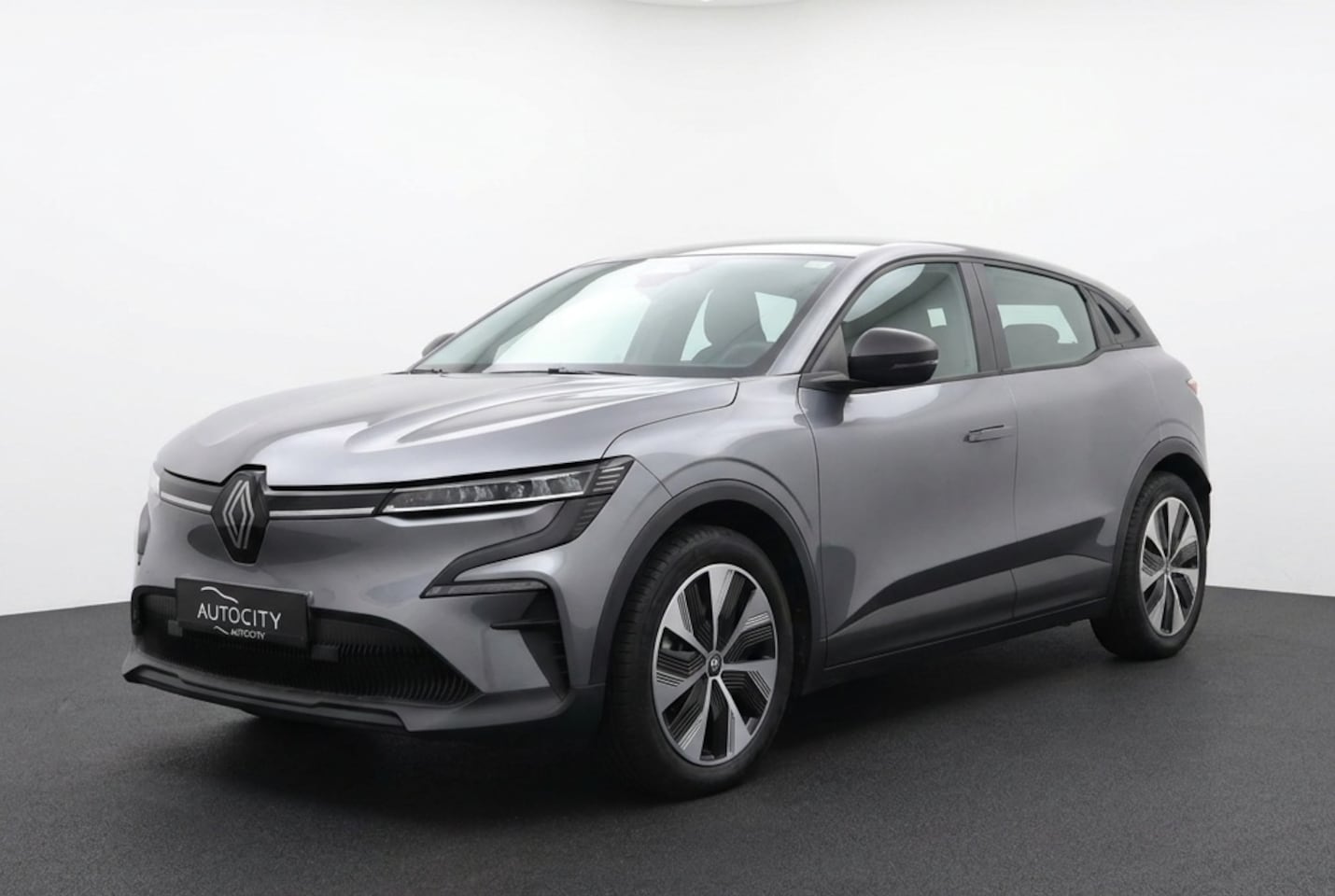 Renault Mégane E-Tech - E-Tech EV60 Evolution | Adaptive Cruise | Winter Pack | Carplay | Camera - AutoWereld.nl