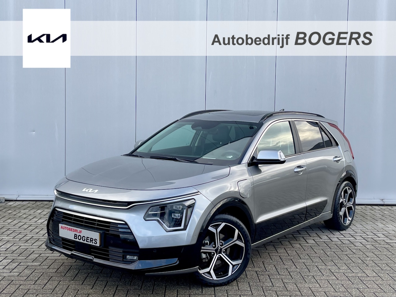 Kia Niro - 1.6 GDi PHEV ExecutiveLine SOH 99,1% Navigatie, Schuifdak, Leder, 18"LM, LED, Afn.Trekhaak - AutoWereld.nl