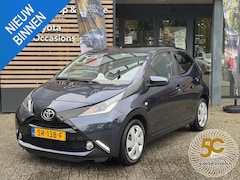 Toyota Aygo X - X-PLAY 5-DEURS NL-AUTO EL-RAMEN CAMERA NAVI BLUETOOTH AIRCO