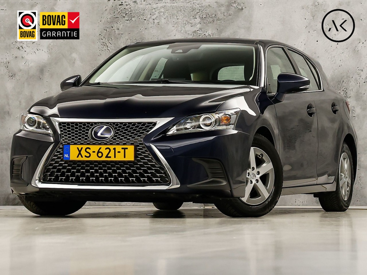 Lexus CT 200h - Sport Automaat (APPLE CARPLAY, GROOT NAVI, CAMERA, SPORTSTOELEN, CRUISE, ALCANTARA, NIEUWS - AutoWereld.nl