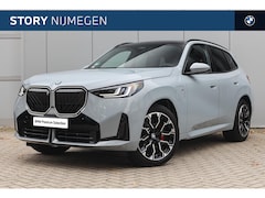 BMW X3 - 30e xDrive M Sport Automaat / Trekhaak / Panoramadak / Sportstoelen / Harman Kardon / Adap
