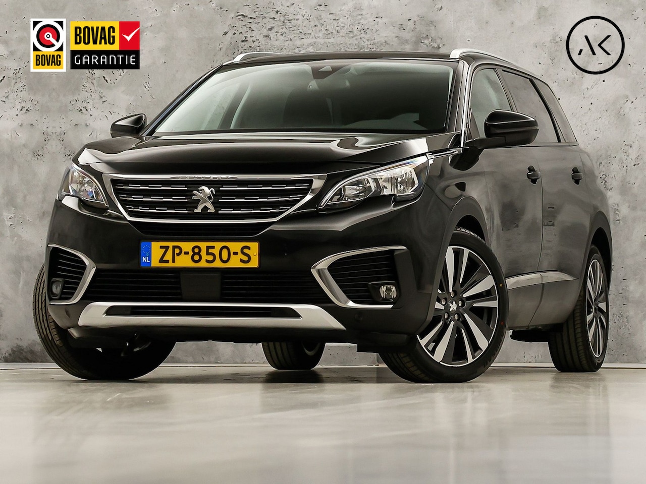 Peugeot 5008 - 1.2 PureTech Allure 7 Persoons Automaat (PANORAMADAK, APPLE CARPLAY, GROOT NAVI, 360 CAMER - AutoWereld.nl