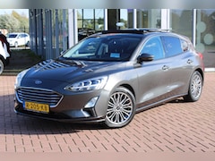 Ford Focus - 1.0 EcoBoost Titanium Business 5drs, Panoramadak, Trekhaak, Winterpack, Driver Assistance