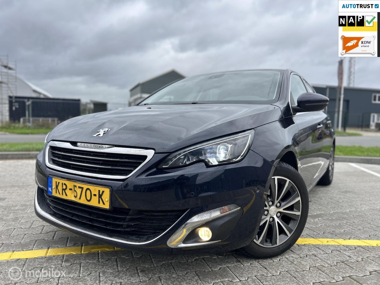 Peugeot 308 - 1.2 PureTech Allure|APK|CRUISE CONTR|BOEKJES| - AutoWereld.nl