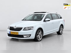 Skoda Octavia Combi - 1.2 TSI Greentech Ambition Bus PANO AUTO LEER NAVI