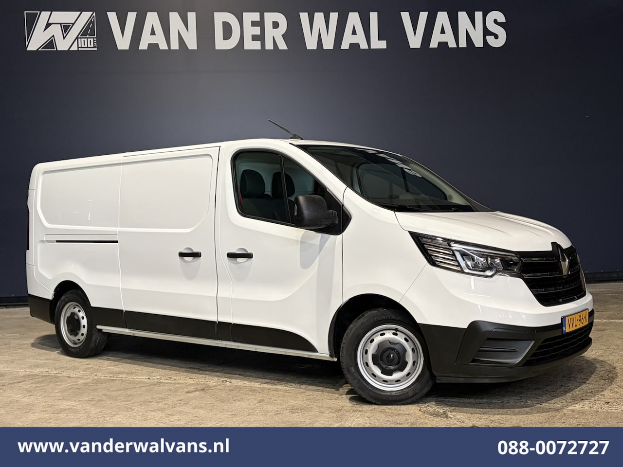 Renault Trafic - 2.0 dCi 131pk L2H1 Euro6 Airco | LED | Cruisecontrol | 2500kg Trekhaak | Bijrijdersbank - AutoWereld.nl