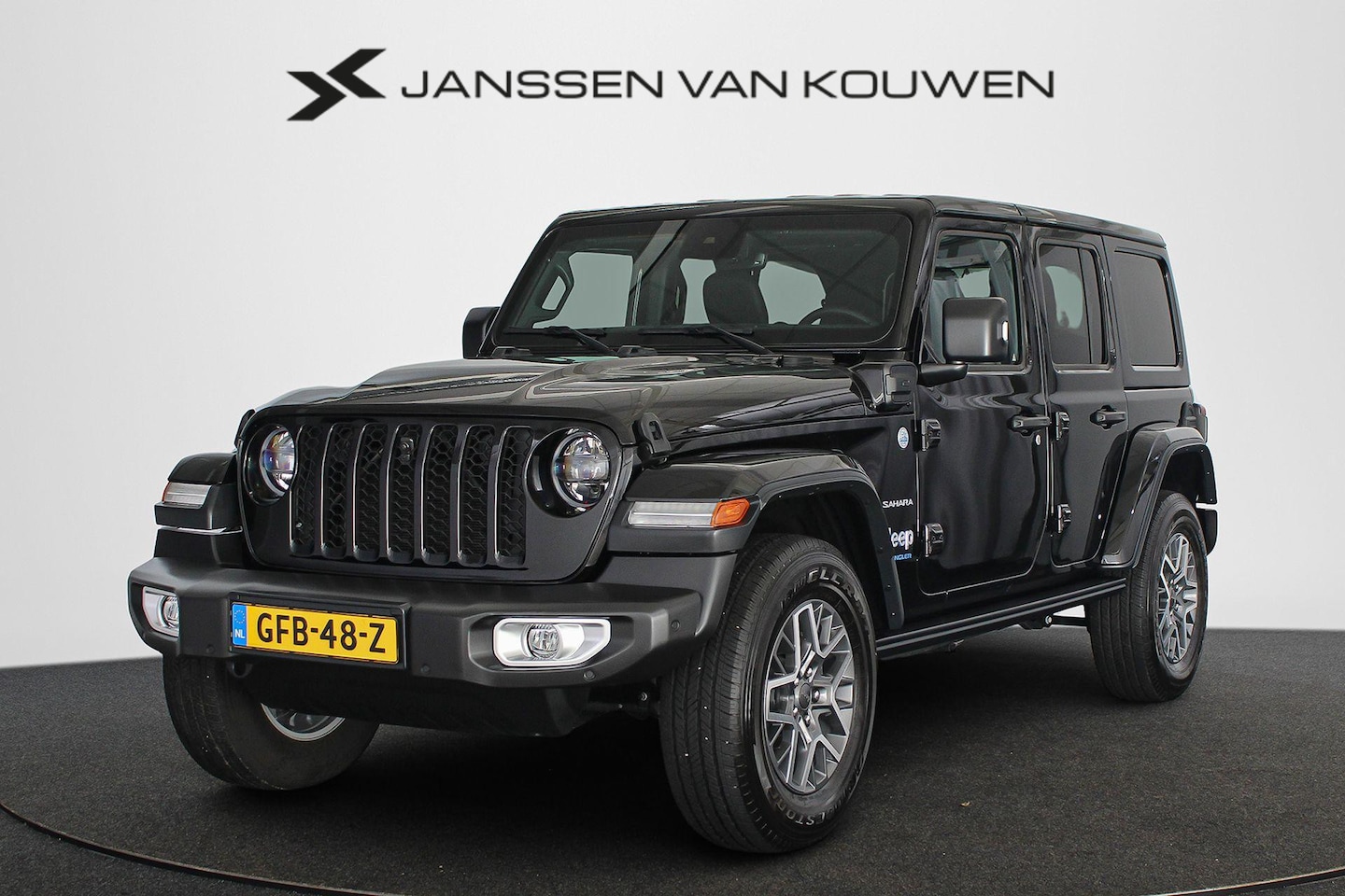 Jeep Wrangler Unlimited - 4xe 380 Sahara / Leder / Navi / Keyless - AutoWereld.nl
