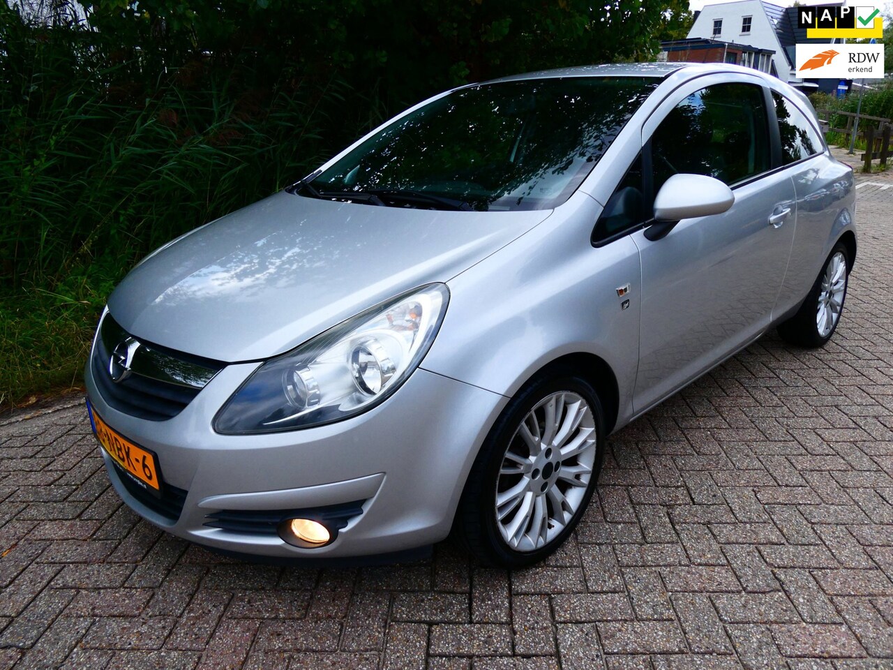 Opel Corsa - 1.2-16V 86pk 3-deurs 4-Cilinder Airco Historie LMV Zuinig - AutoWereld.nl