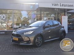 Toyota Yaris - 1.5 Hybrid Dynamic NL-AUTO LM-VELGEN AD-CRUISE LED EL-RAMEN APPLE/ANDROID AFN-TREKHAAK SMA