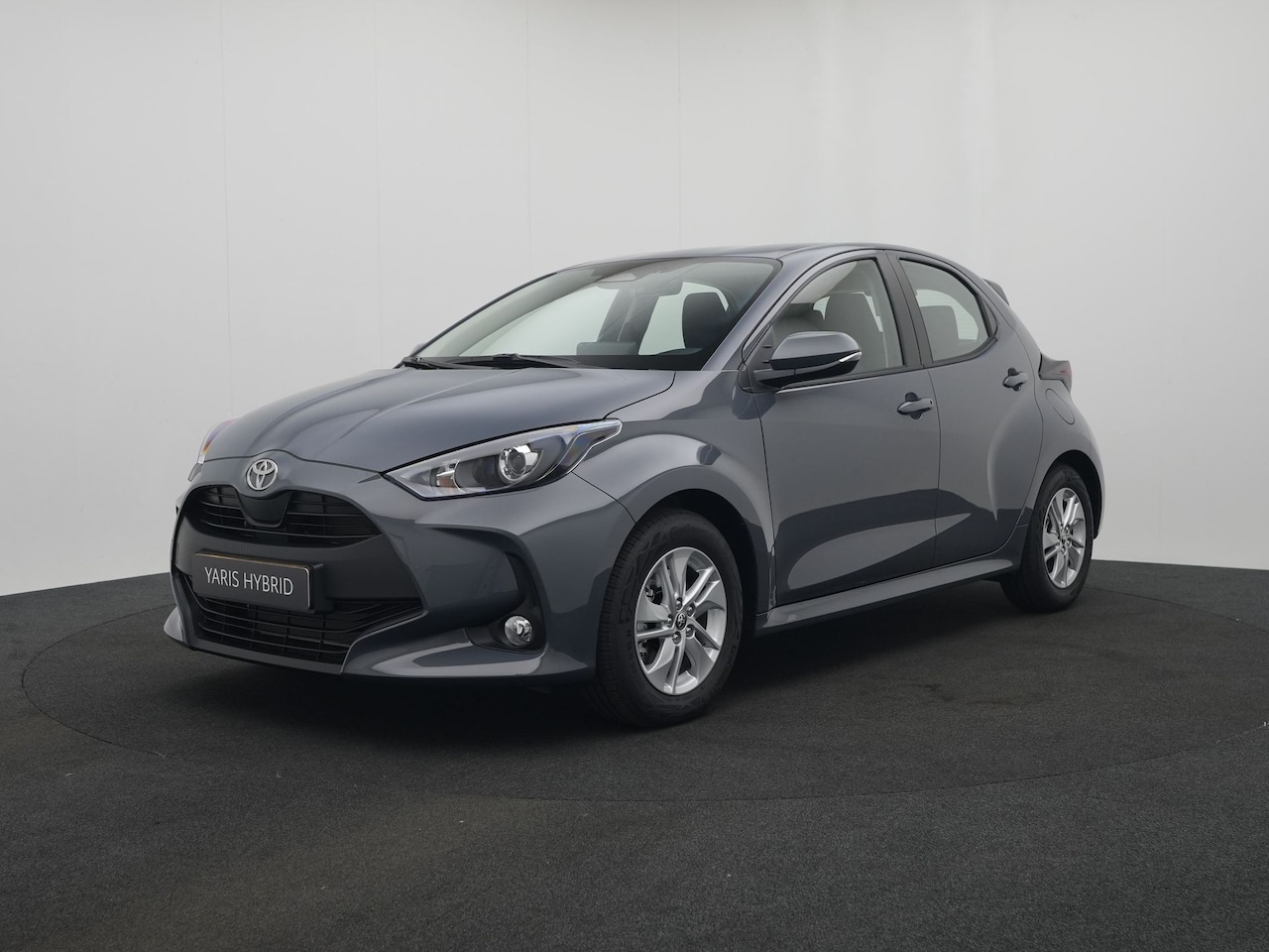 Toyota Yaris - 1.5 Hybrid 115 Active ||Storm Grey metallic||Nu met € 2.900,- korting|| - AutoWereld.nl