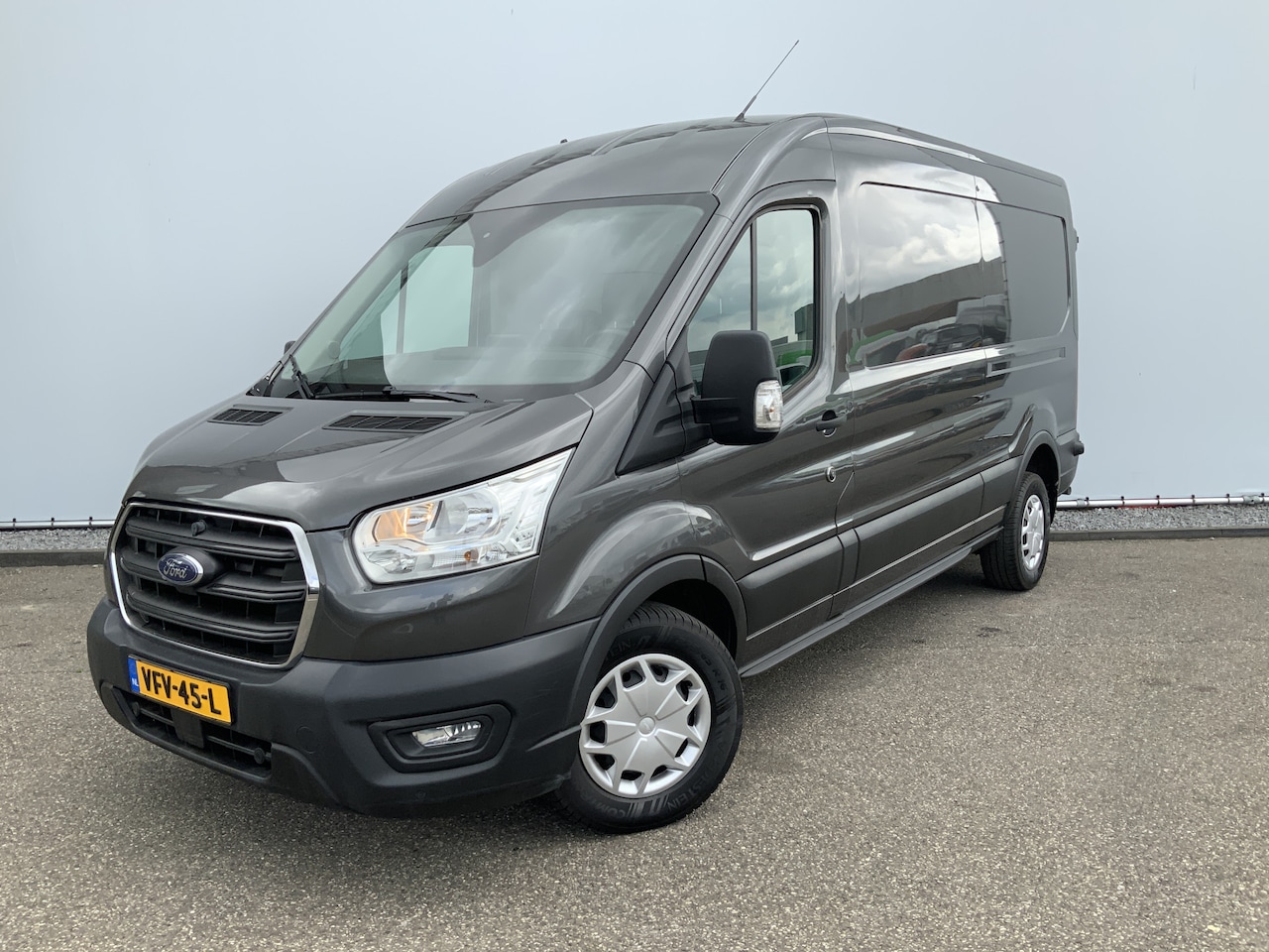 Ford Transit - 350 2.0 TDCI L3H2 Trend Koelauto & Vries Automaat Cruise Airco 3 Zits Navi Camera Koelr Dr - AutoWereld.nl