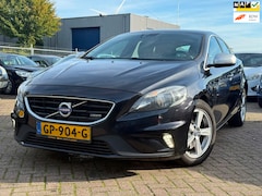Volvo V40 - 1.6 D2 R-Design | Automaat