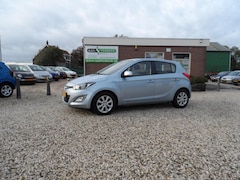 Hyundai i20 - 1.2i i-Deal