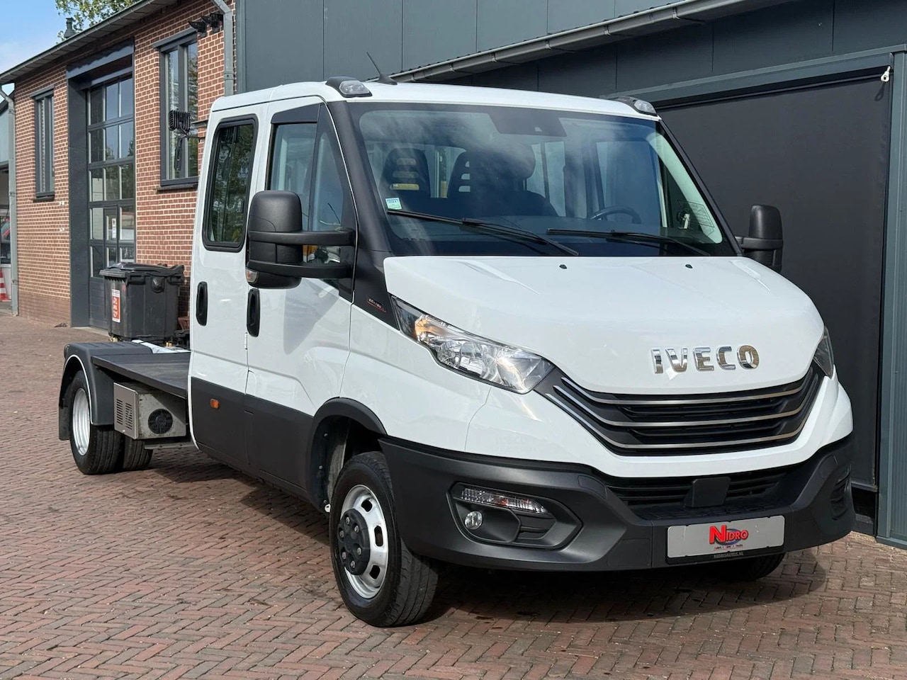 Iveco Daily - 50C18 3.0 Be Trekker 10 Ton Dubbel Cabine COC Airco 1st Owner - AutoWereld.nl