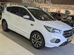 Ford Kuga - 1.5 EcoBoost ST Line Panoramadak, Airco, Cruise Control, Trekhaak, Stuurbekrachtiging