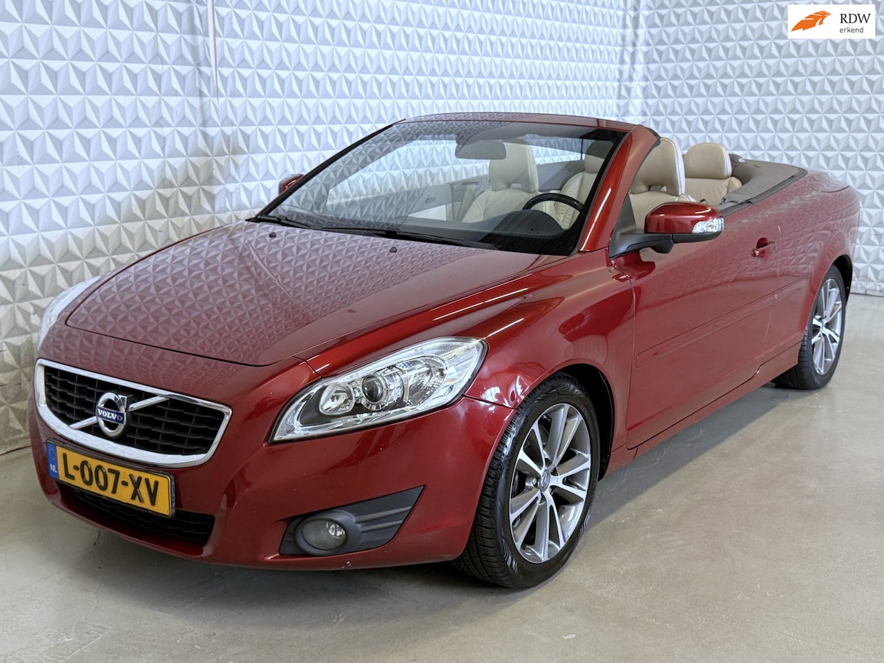 Volvo C70 Convertible - 2.5 T5 Summum Facelift / AUTOMAAT (2011) - AutoWereld.nl
