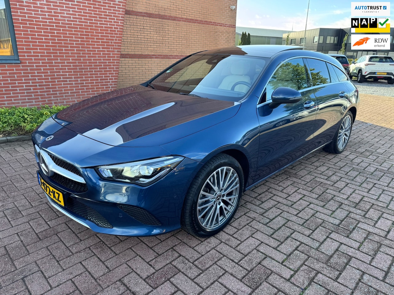Mercedes-Benz CLA-klasse Shooting Brake - 250 e Luxury Line 250 e Luxury Line, Panoroma, Leder, Led, - AutoWereld.nl