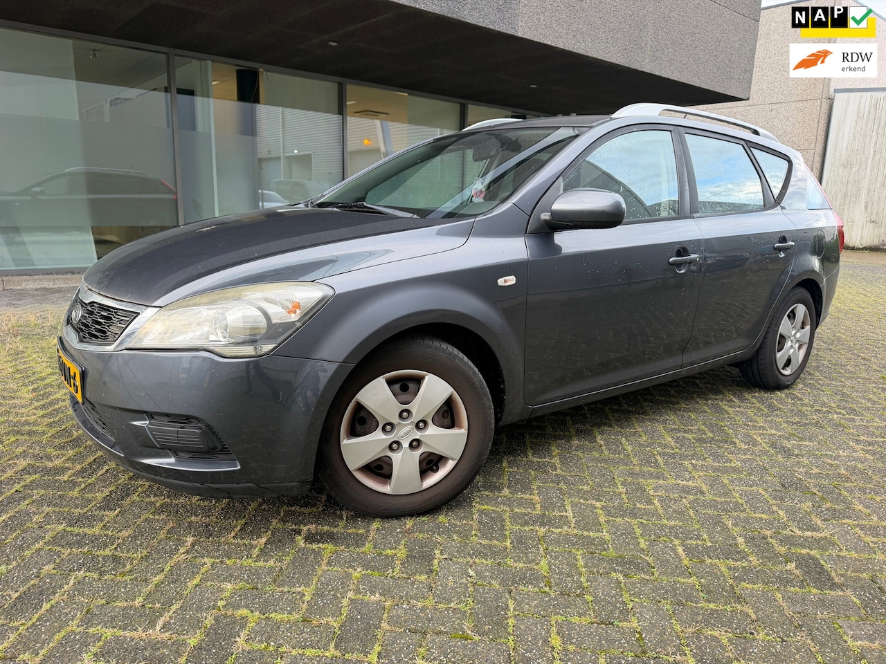 Kia Cee'd Sporty Wagon - 1.4 CVVT X-tra AIRCO BJ 3-2011. APK 3-2027 - AutoWereld.nl
