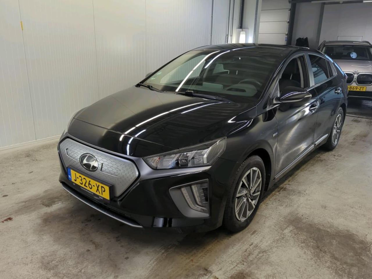 Hyundai IONIQ - Comfort EV 38 kWh Soh 95% Warmtepomp Carplay Stoelverw. - AutoWereld.nl