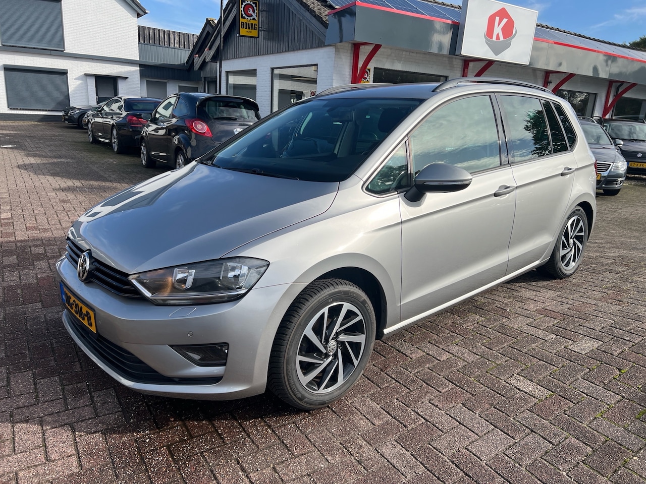 Volkswagen Golf Sportsvan - 1.2 TSI Highline DSG/Stoelverw./Clima - AutoWereld.nl