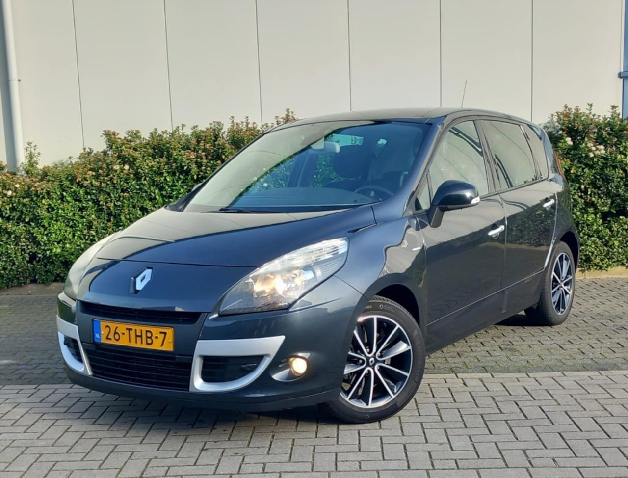 Renault Mégane Scénic - TCe 130 Bose - AutoWereld.nl