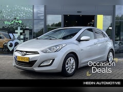 Hyundai i30 - 1.6 GDI i-Motion Plus | Climate Control | Achteruitrijcamera | Privacy Glass | Trekhaak |