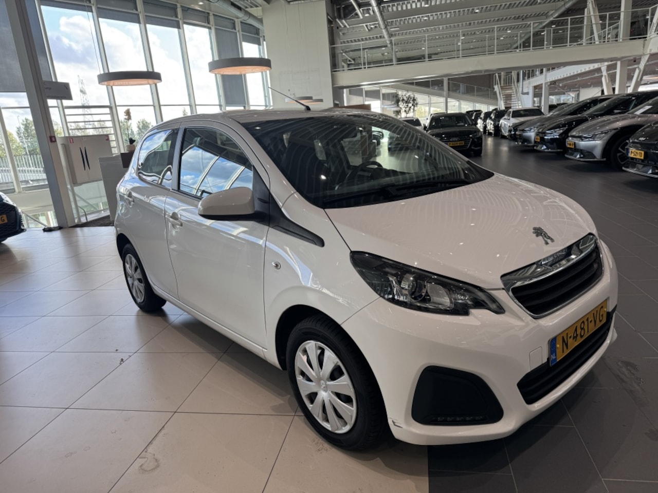 Peugeot 108 - 1.0 e-VTi Active 1.0 e-VTi Active - AutoWereld.nl
