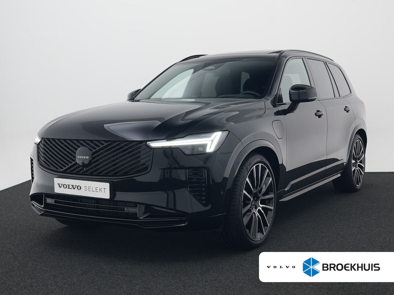 Volvo XC90 - T8 Ultra Black Edition Executive | Luchtvering | Bowers & Wilkins | 360° Camera | Head-Up - AutoWereld.nl
