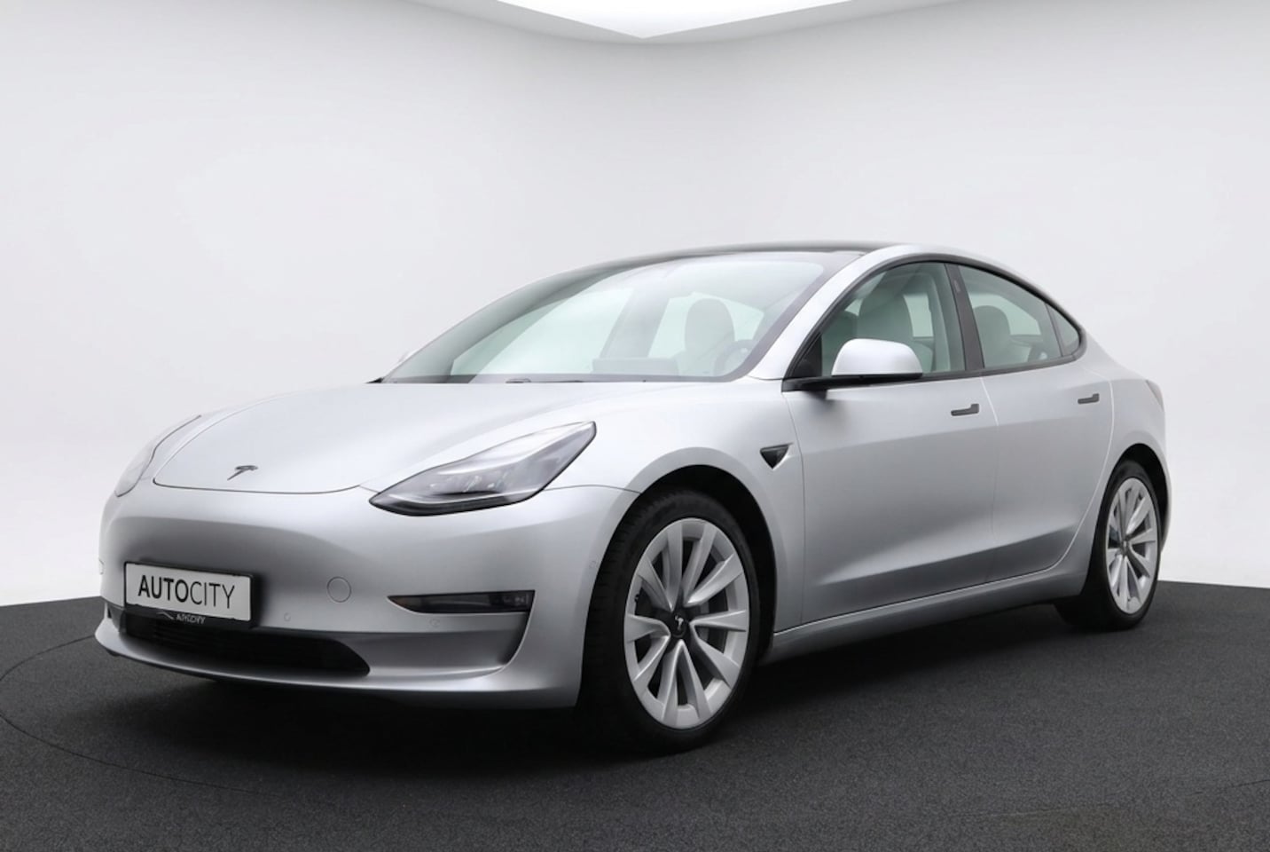 Tesla Model 3 - Long Range AWD 75kWh UNIEKE WRAP l NL Auto l FSD 3 | Pano | Leder - AutoWereld.nl