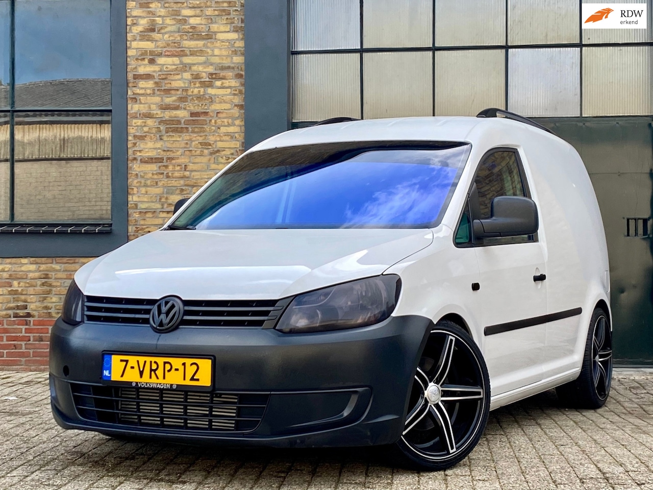 Volkswagen Caddy - 1.6 TDI | GTI INTR. + Marge - AutoWereld.nl