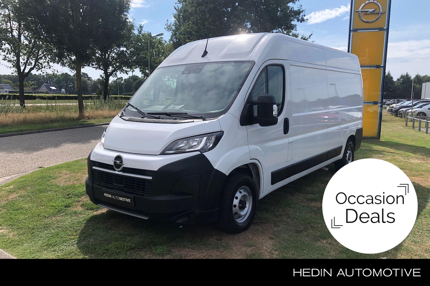 Opel Movano - 2.2D 180PK L3H2 3.5t Lengte 3 | 3-Zits | BPM-Vrij! | Navigatie | Camera | Climate Control - AutoWereld.nl