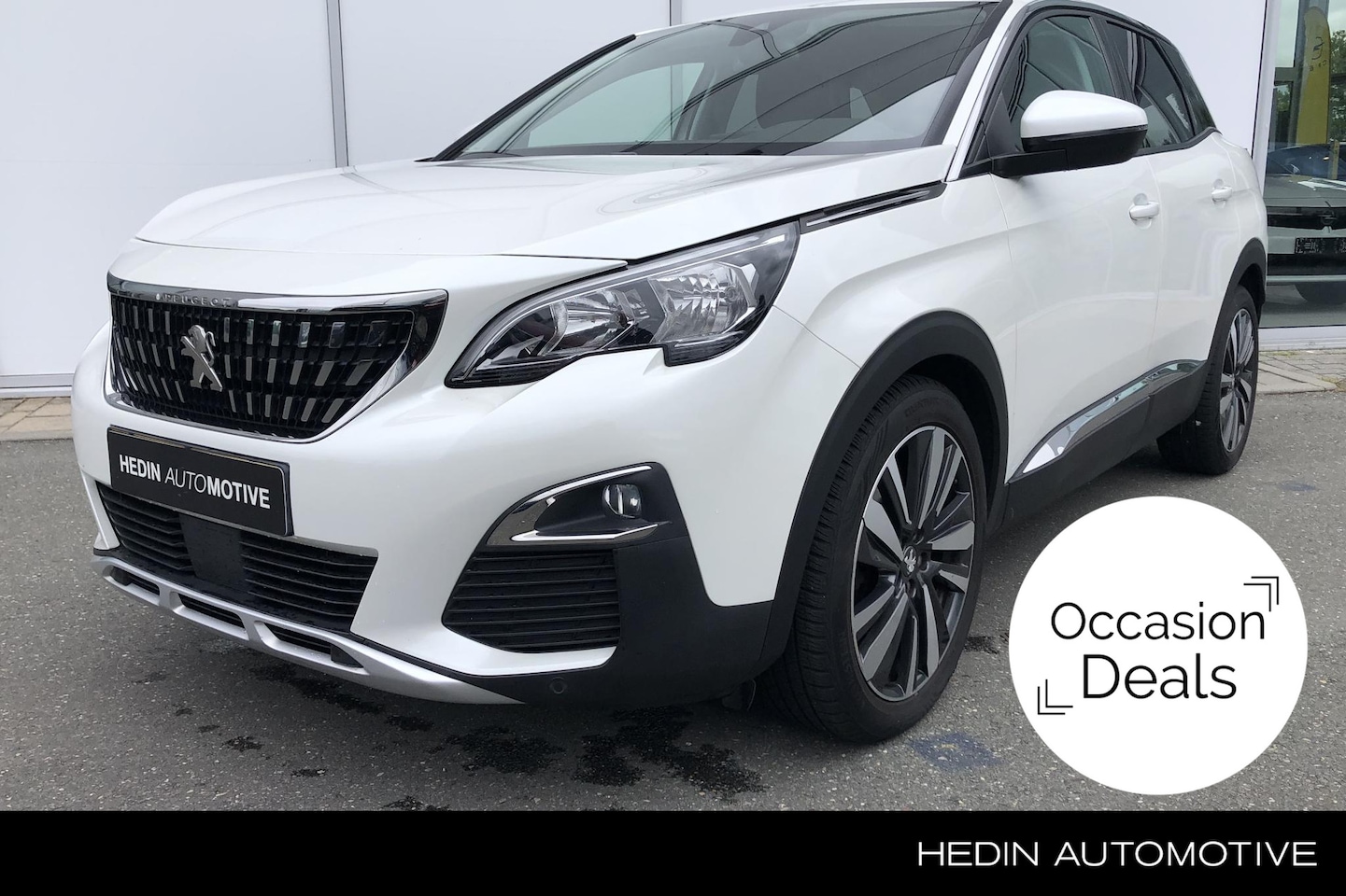Peugeot 3008 - 1.2 130PK Allure Automaat | Trekhaak | Navigatie | Camera | Climate Control | Cruise Contr - AutoWereld.nl