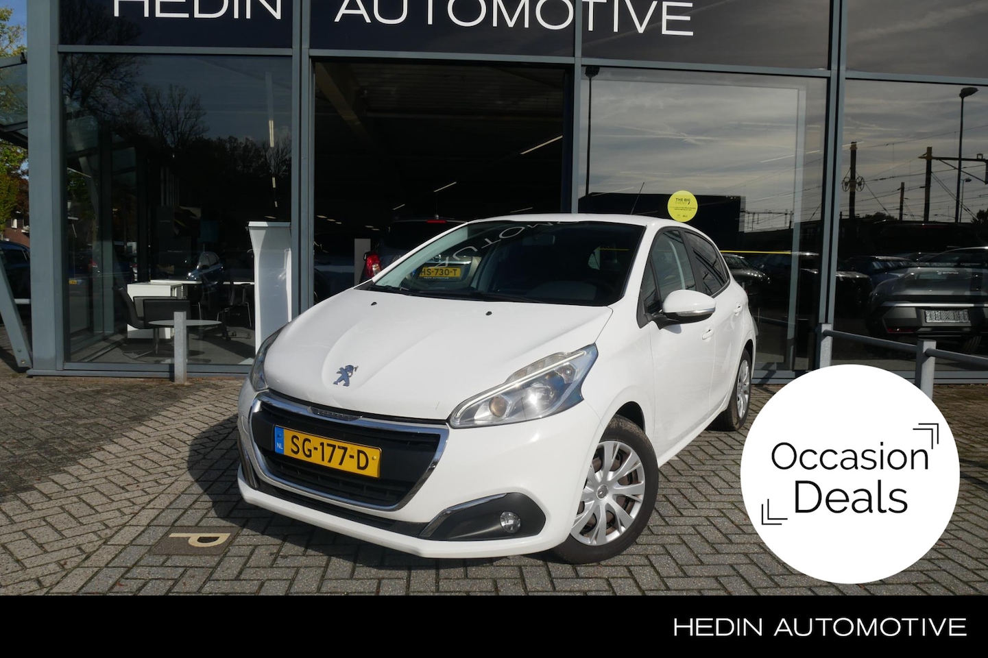 Peugeot 208 - 1.2 Blue Lion 82PK | Navigatie | Cruise Control | Airco | Apple Carplay/Android Auto | LED - AutoWereld.nl