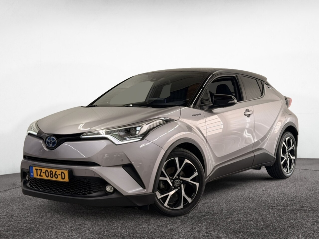 Toyota C-HR - 1.8 Hybrid Bi-Tone Plus 1.8 Hybrid Bi-Tone Plus - AutoWereld.nl