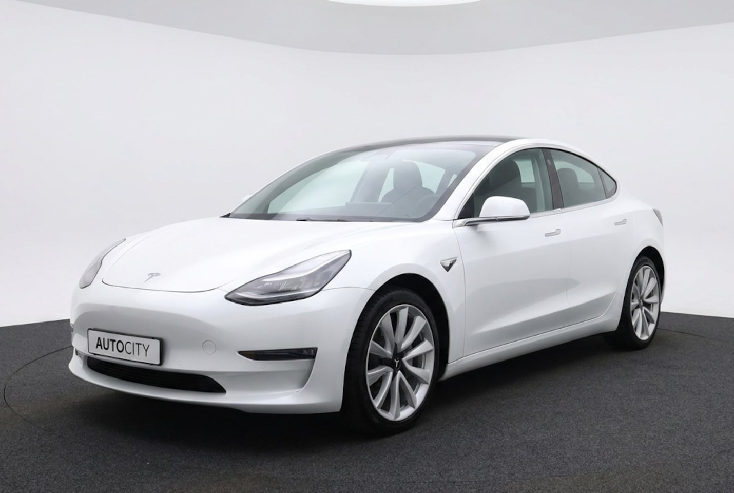 Tesla Model 3 - Long Range AWD 75kWh 92% SOH Nieuwe ACCU! | Autopilot | Origineel NL auto - AutoWereld.nl