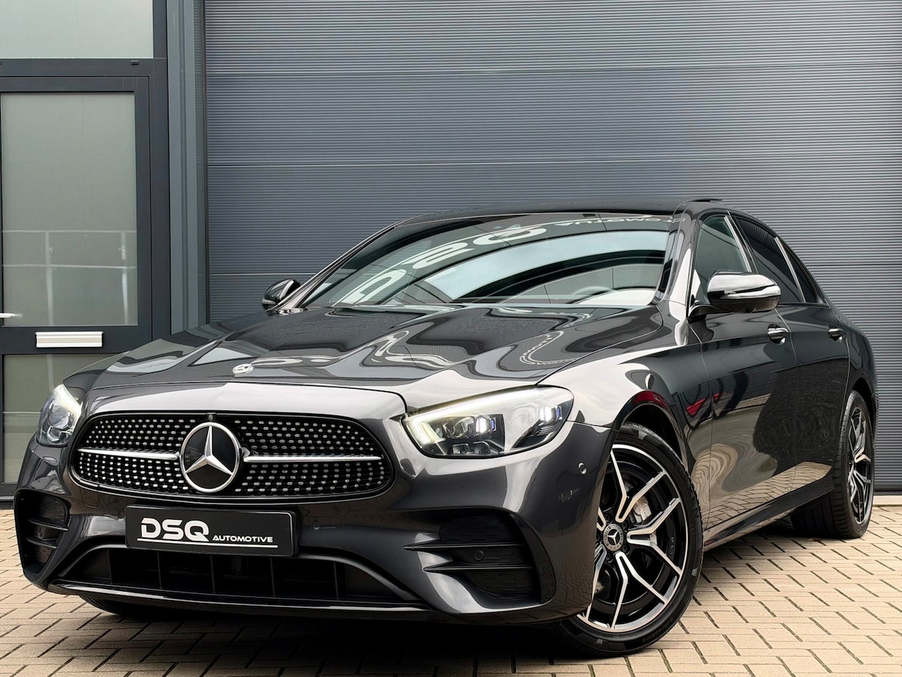Mercedes-Benz E-klasse - E300e AMG Line |PANO|BURMESTER|360° - AutoWereld.nl