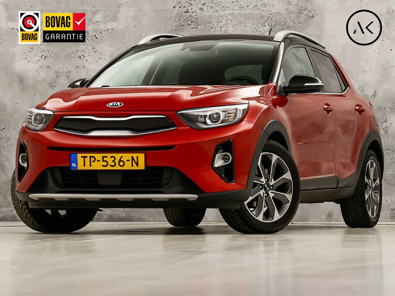 Kia Stonic - 1.0 T-GDi ExecutiveLine (NAVIGATIE, CLIMATE, STUUR/STOELVERWARMING, LEDER, CAMERA, GETINT - AutoWereld.nl