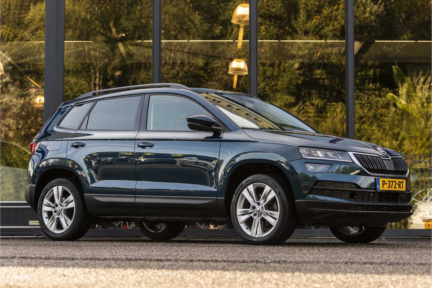 Skoda Karoq - 1.0 TSI Style Business 55.000 km / automaat - AutoWereld.nl