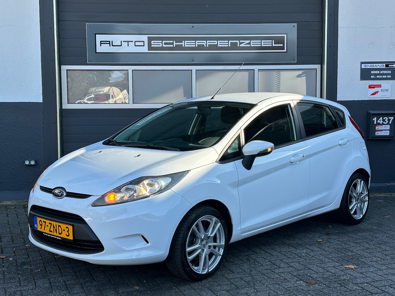 Ford Fiesta - 1.25 Champion I AIRCO I 16"LM I ZUINIG I NL AUTO - AutoWereld.nl