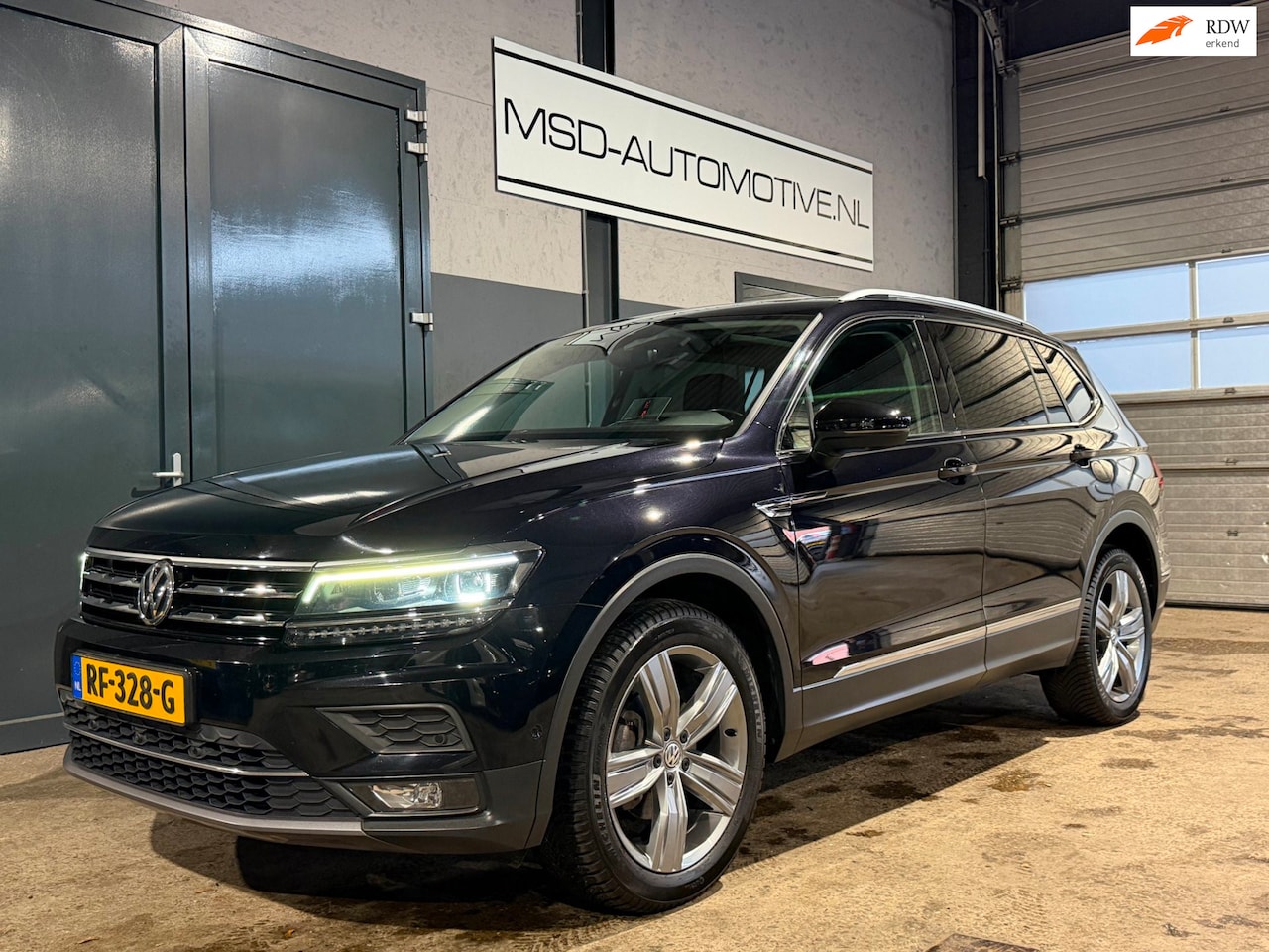 Volkswagen Tiguan Allspace - 1.4 TSI Highline 7p.|HUD|Trekhaak|Leder|NL auto !! - AutoWereld.nl