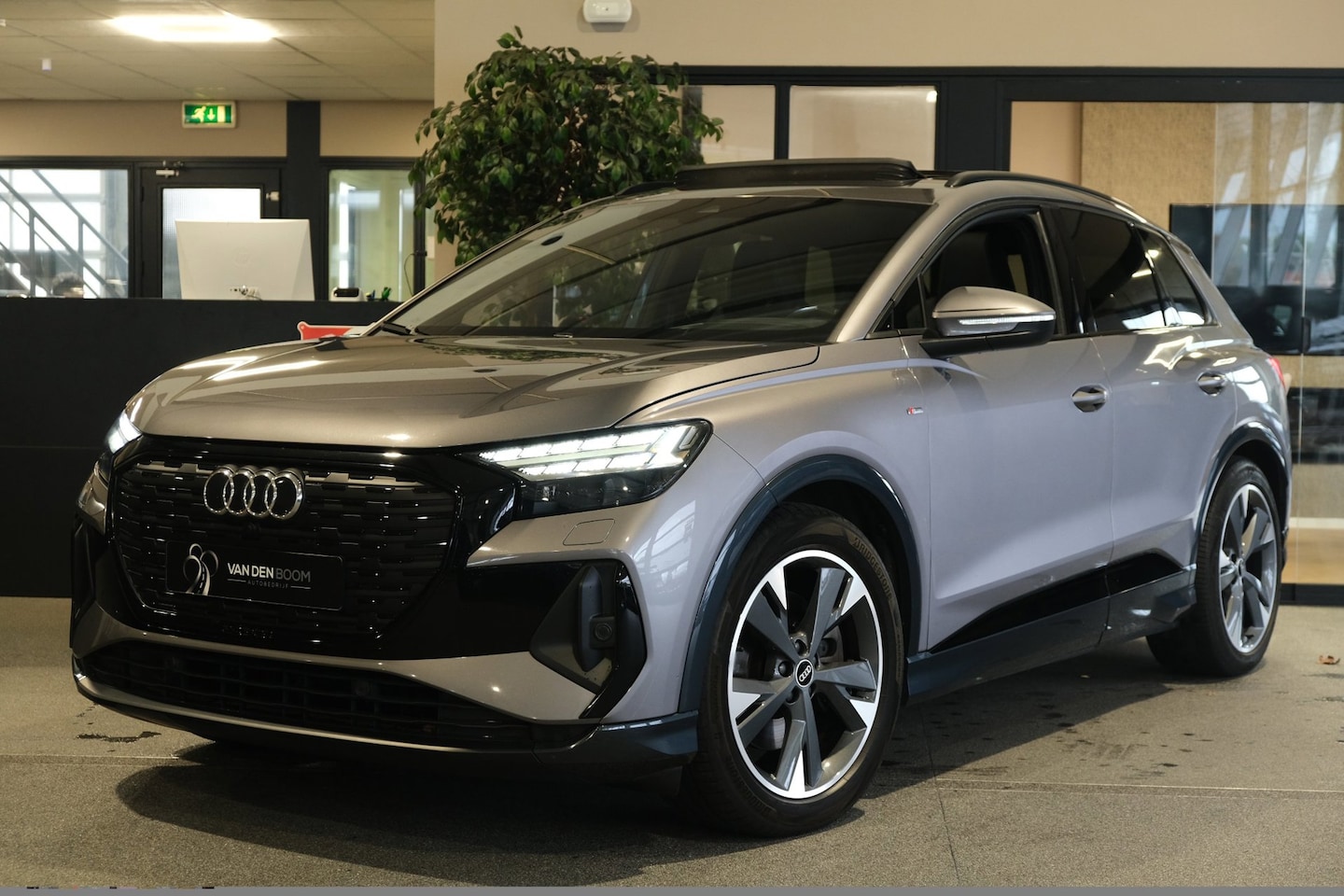 Audi Q4 e-tron - 40 204pk 2x s-line Pano Leder Trekhaak - AutoWereld.nl