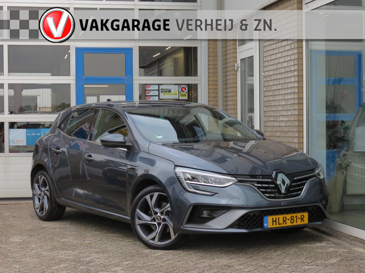 Renault Mégane Estate - 1.3 TCe 160 R.S. Line Automaat|Camera|CarPlay|Navi|Clima|Digi-Dash|Cruise|LED|DAB+ - AutoWereld.nl