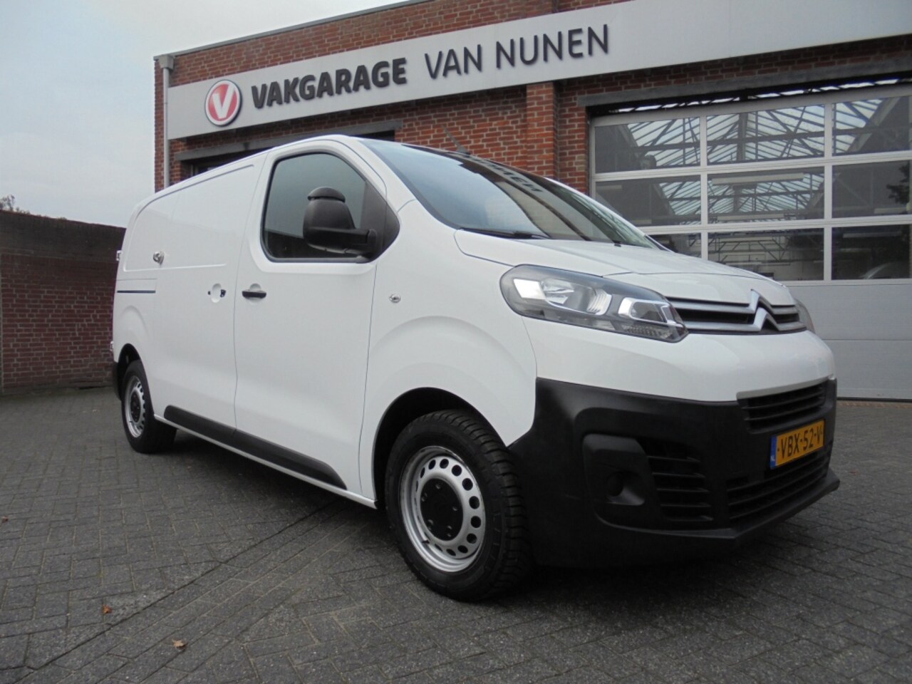 Citroën Jumpy - 2.0 BlueHDI Club||L2-H1||Trekhaak||Airco||Cruise|| - AutoWereld.nl