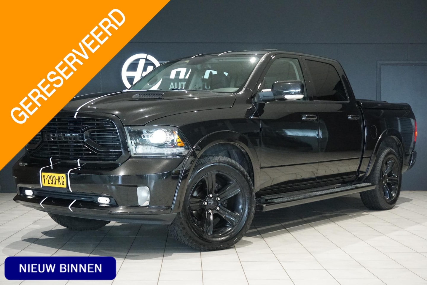 Dodge Ram 1500 - 5.7 V8 4x4 Crew Cab 5'7 Limited * €47.055 FISCAAL * LPG + PANO / LUCHTVERING / STOELVENTIL - AutoWereld.nl
