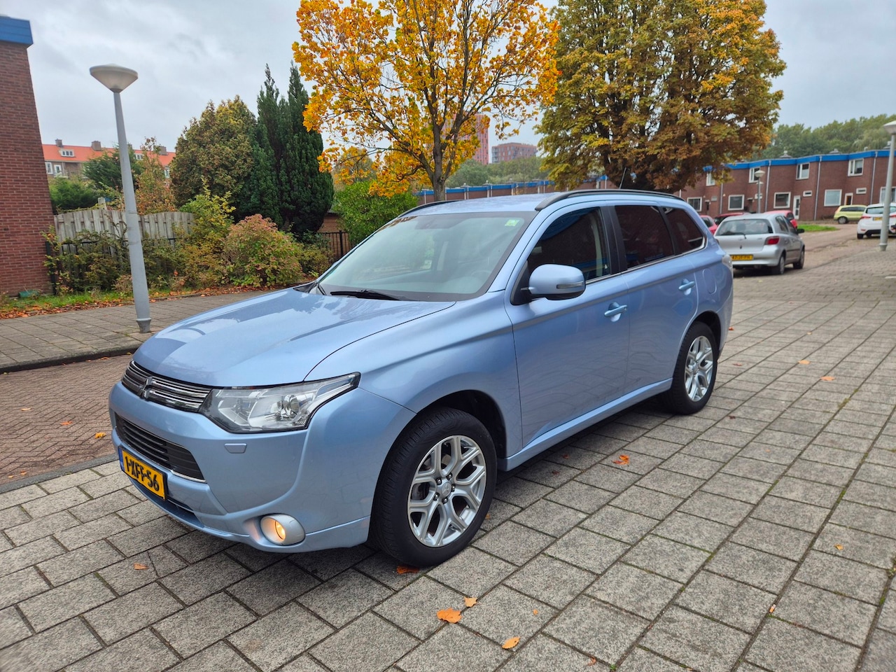 Mitsubishi Outlander - 2.0 PHEV Executive Edition 2.0 PHEV Executive Edition - AutoWereld.nl